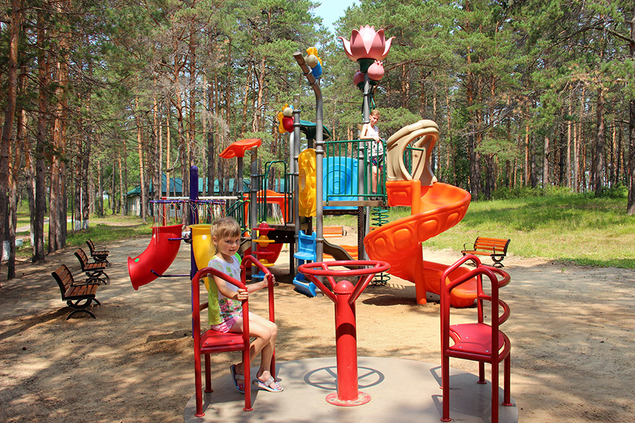 На территории санатория Бузули появилась детская открытая площадка для активного отдыха